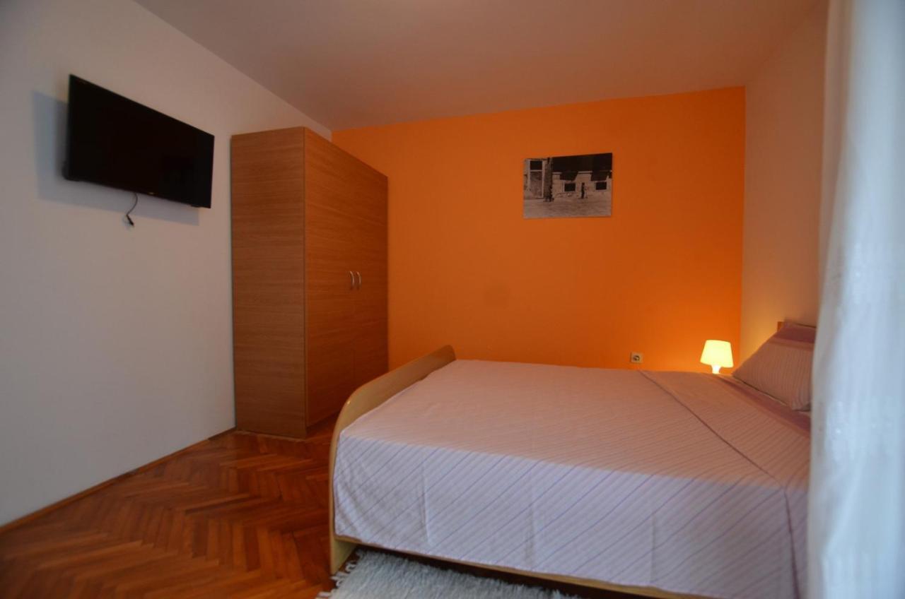 Brigita Apartments โรวีน ภายนอก รูปภาพ